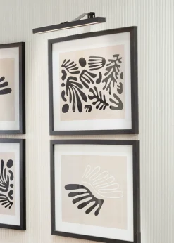 ValueLights Single Black Wall Light Integrated LED (4cm x 40cm x 16.5cm)