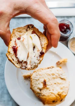 Virgin Experience Days Visit to Kew Gardens with Cream Tea for Two