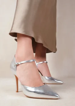Where's That From Reflex Wide-Fit Silver Metallic Pointed Toe Heels