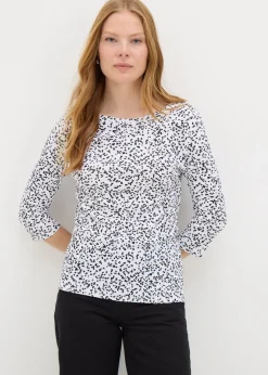 White Abstract 3/4 Sleeve Top