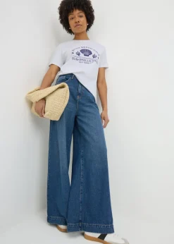 White Shell Graphic T-Shirt