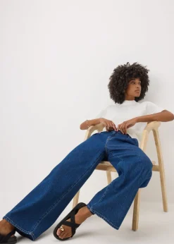 White Short Sleeve Knitted T-Shirt