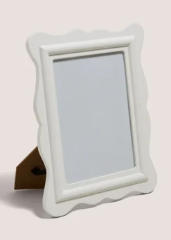 White Vintage Frame (9inch x 7inch)