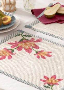 Wylder Nature Red Claudia Indoor/Outdoor Placemats