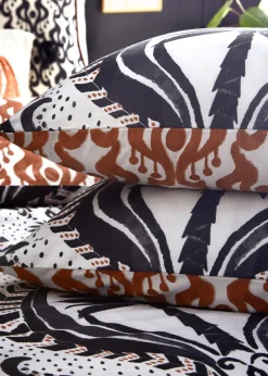 Wylder Tropics Laucala Bohemian Duvet Cover Set