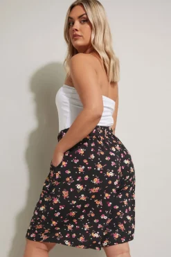 Yours Curve Black Floral Print Jersey Shorts