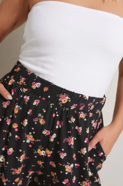 Yours Curve Black Floral Print Jersey Shorts